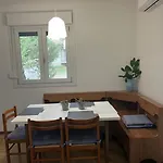 Casa Luna Vila *
